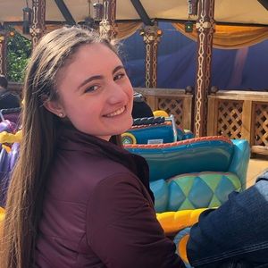 Meet your Posher, Ella